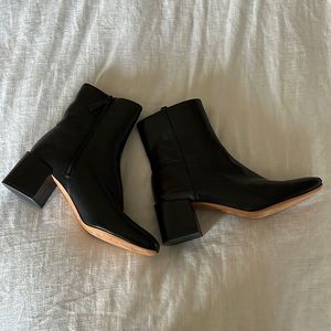 Vince boots. Great condition